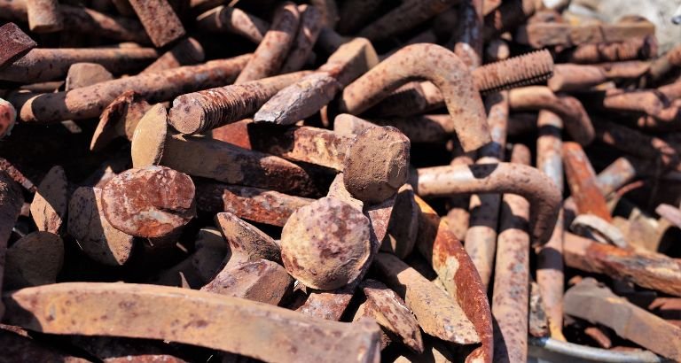 شراء السكراب والحديد الخردة غرب الرياض